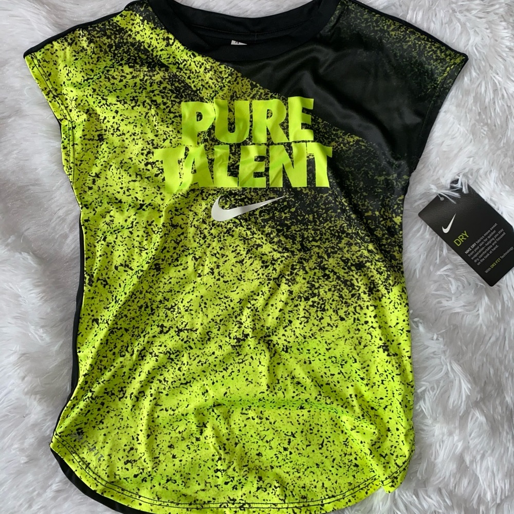 Nike girls top